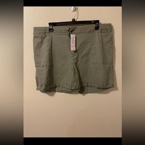 Como Vintage NWT Green Women’s Tie Front Shorts 2X